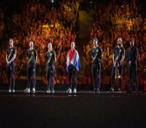 亨德森,貝林厄姆激,情演繹,亚博体育,亚博体育官网,亚博体育app,亚博体育下载