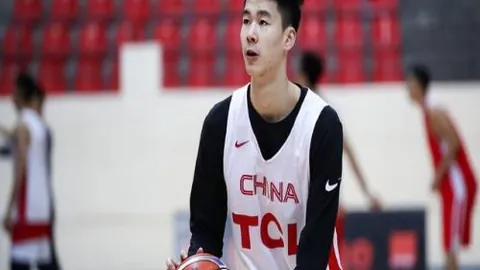 篮球赛事分析：快船与国王对决详解